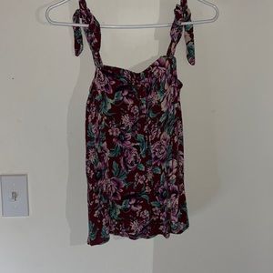 American Eagle floral should tie tank top